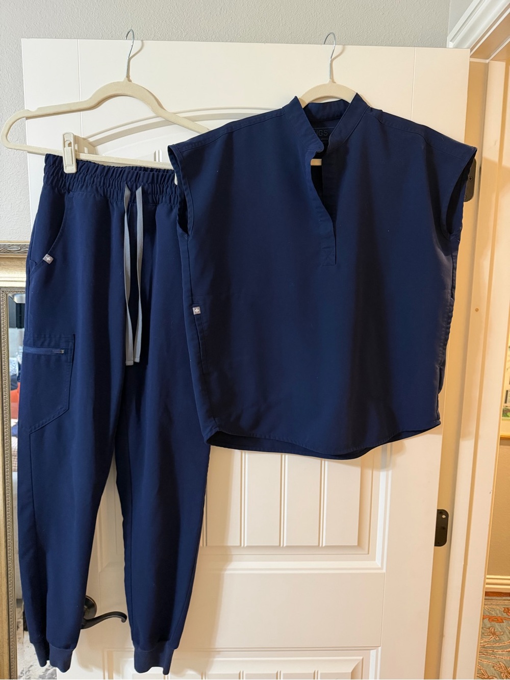 FIGS Navy Rafaela + High Waisted Zamora Jogger Scrub Set XS